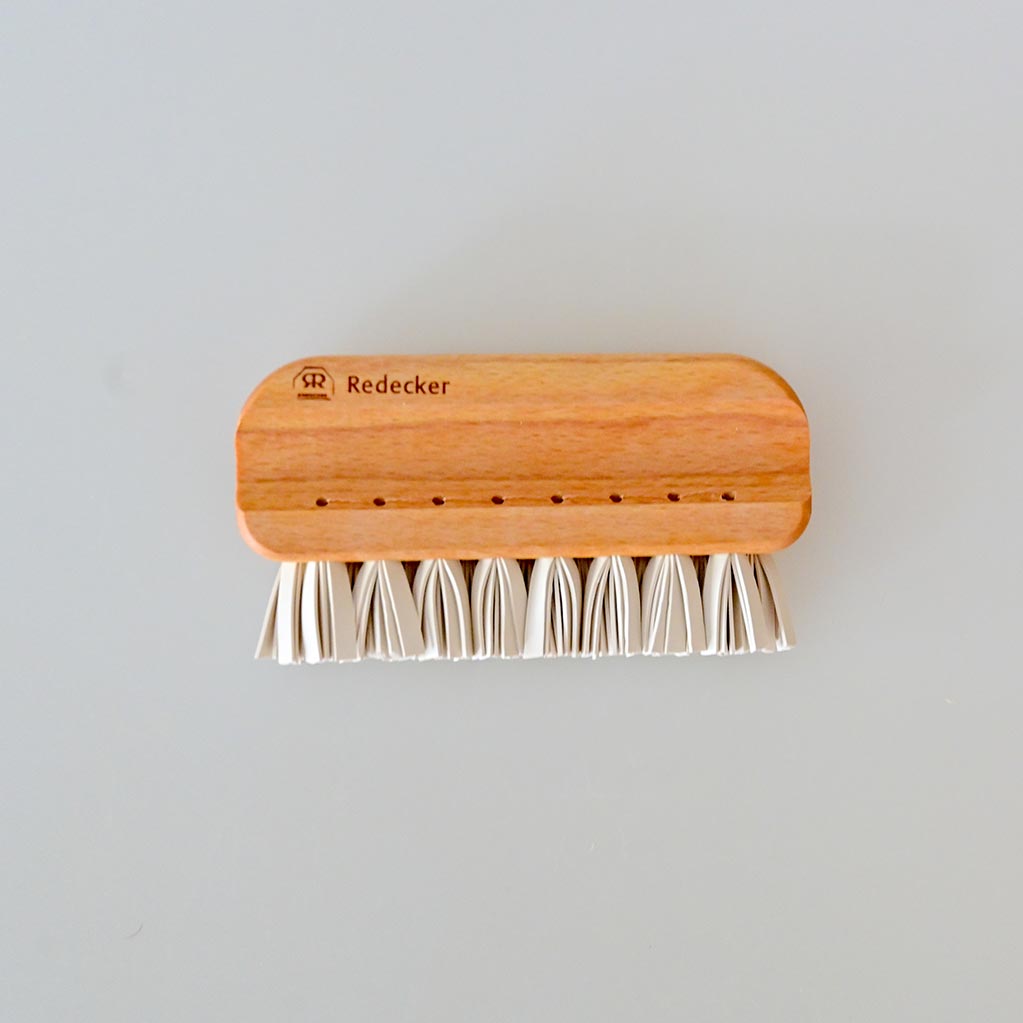 Wooden Lint Brush with Rubber Bristles